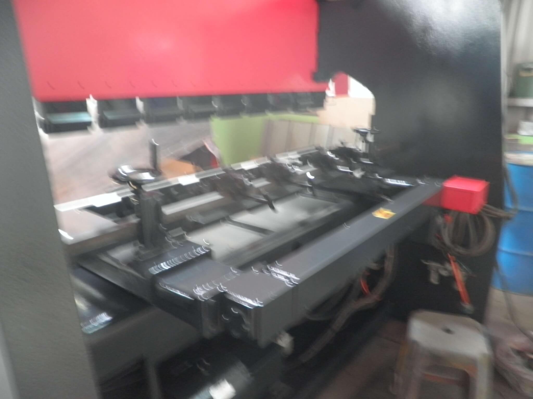 AMADA8尺RG80折床雙電腦公司貨