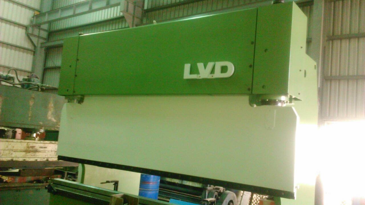 LV_D_10尺傳統折床_加壓能力150噸