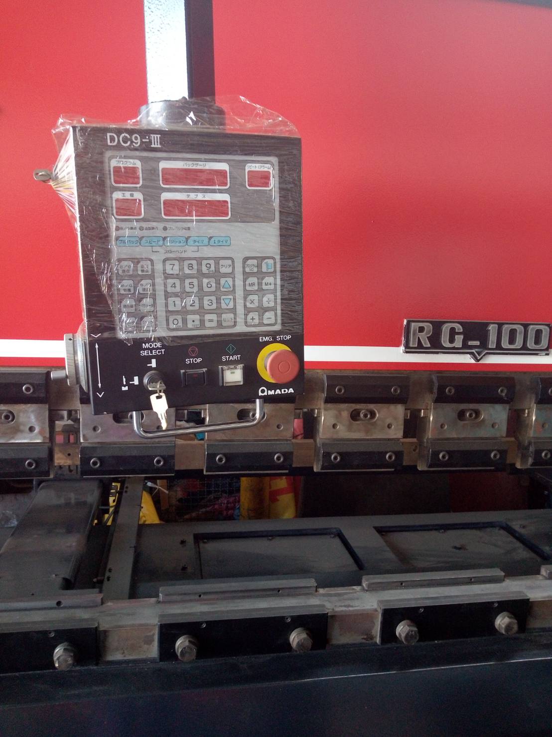 AMADA_RG100折床_3代電腦