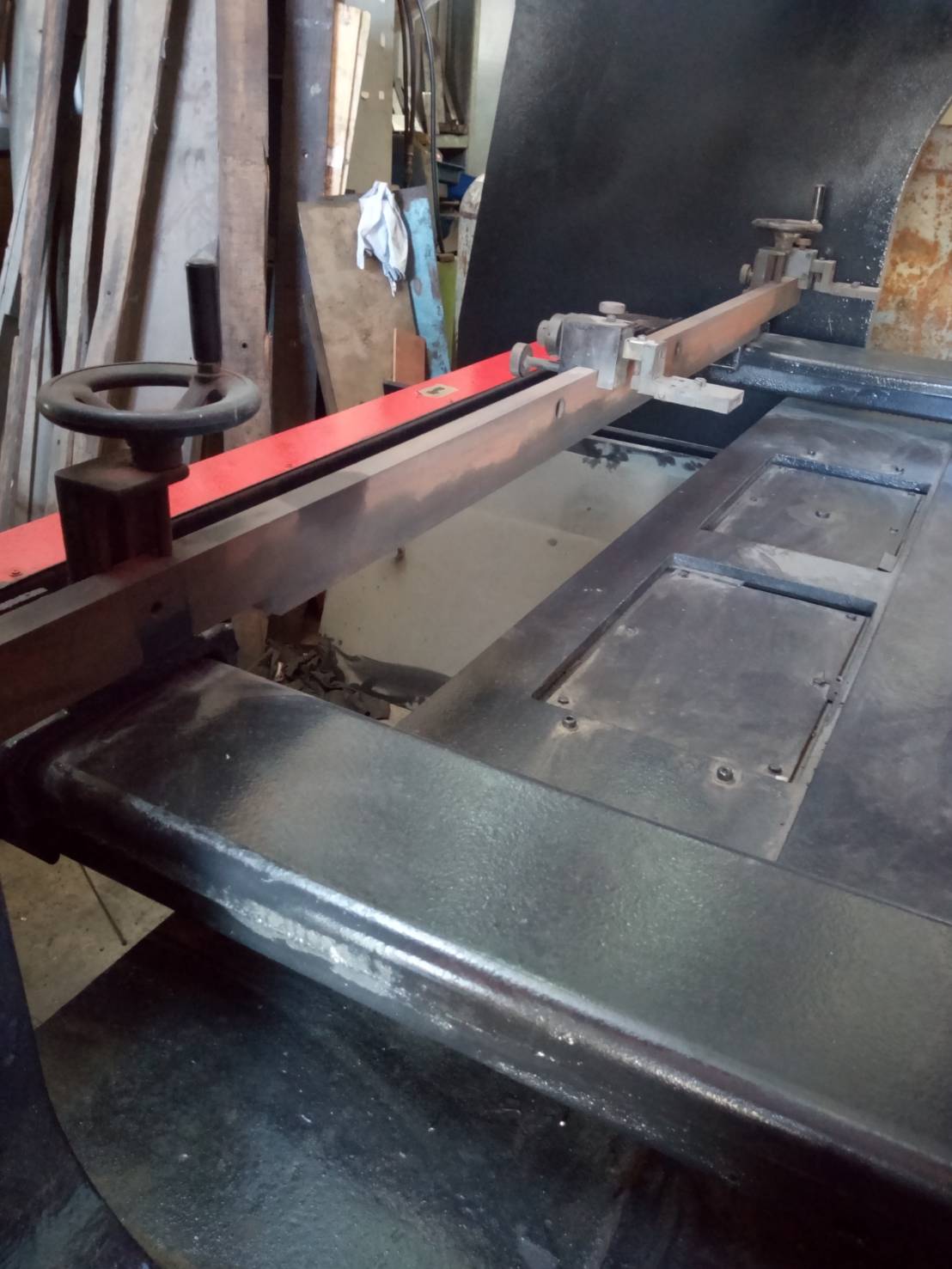 AMADA_RG100-8尺折床_全新電腦控制