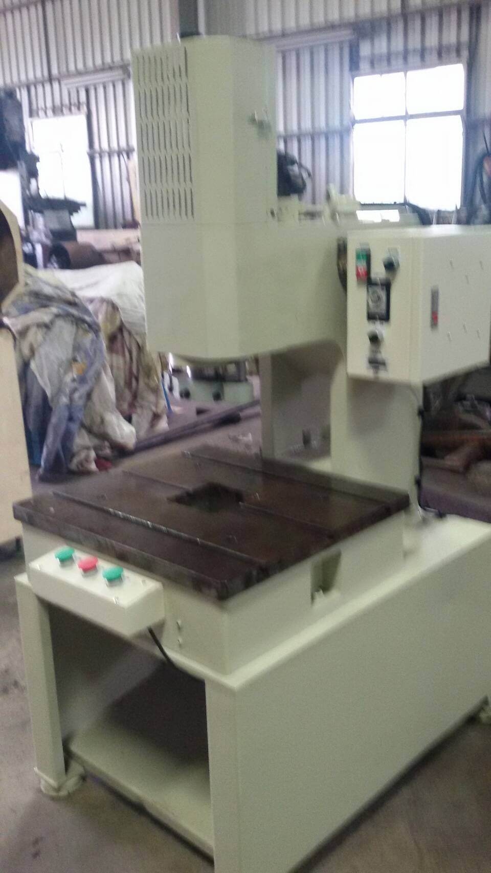 日製5噸桌上型油壓機