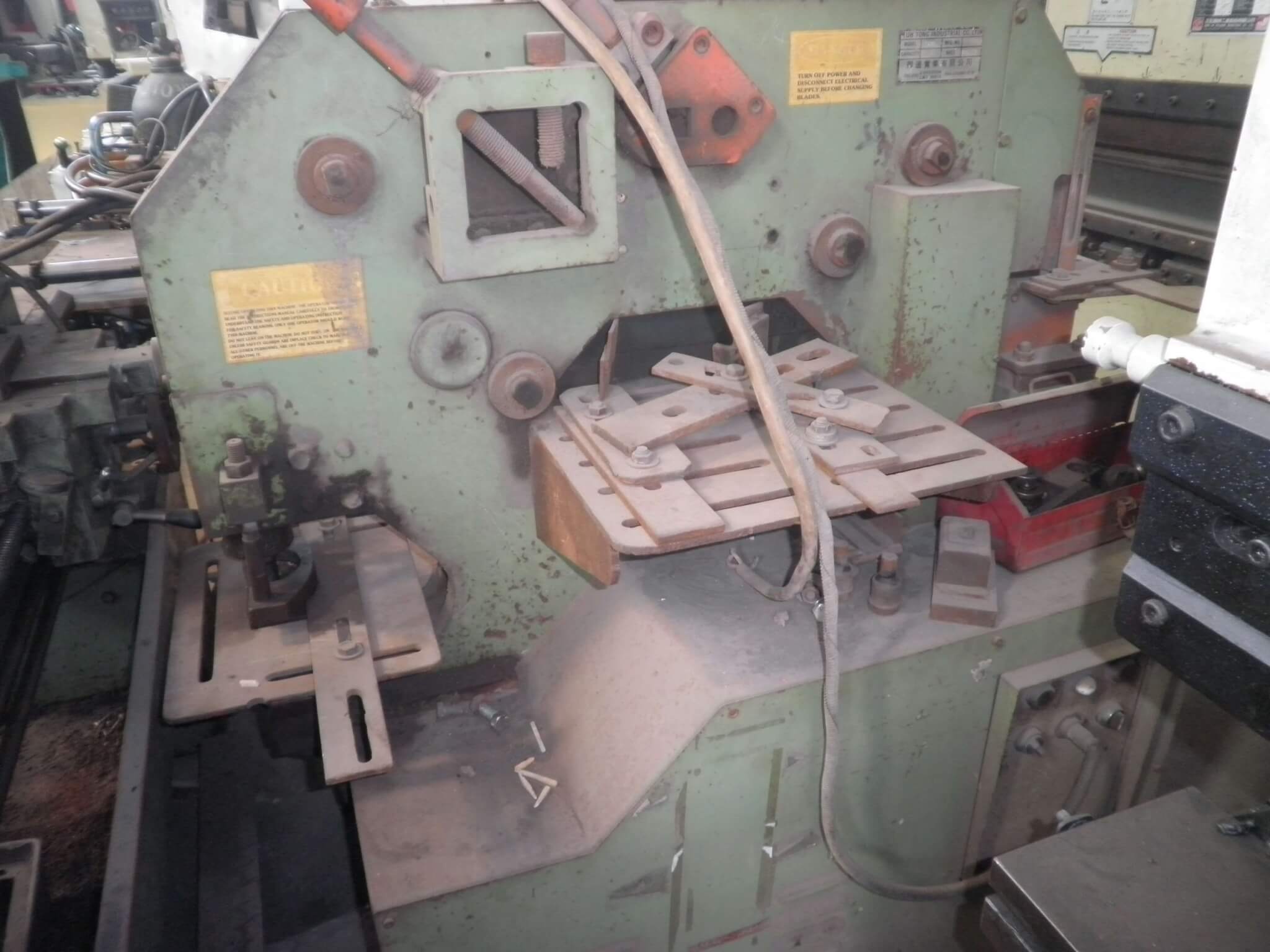 沖孔機_萬能機