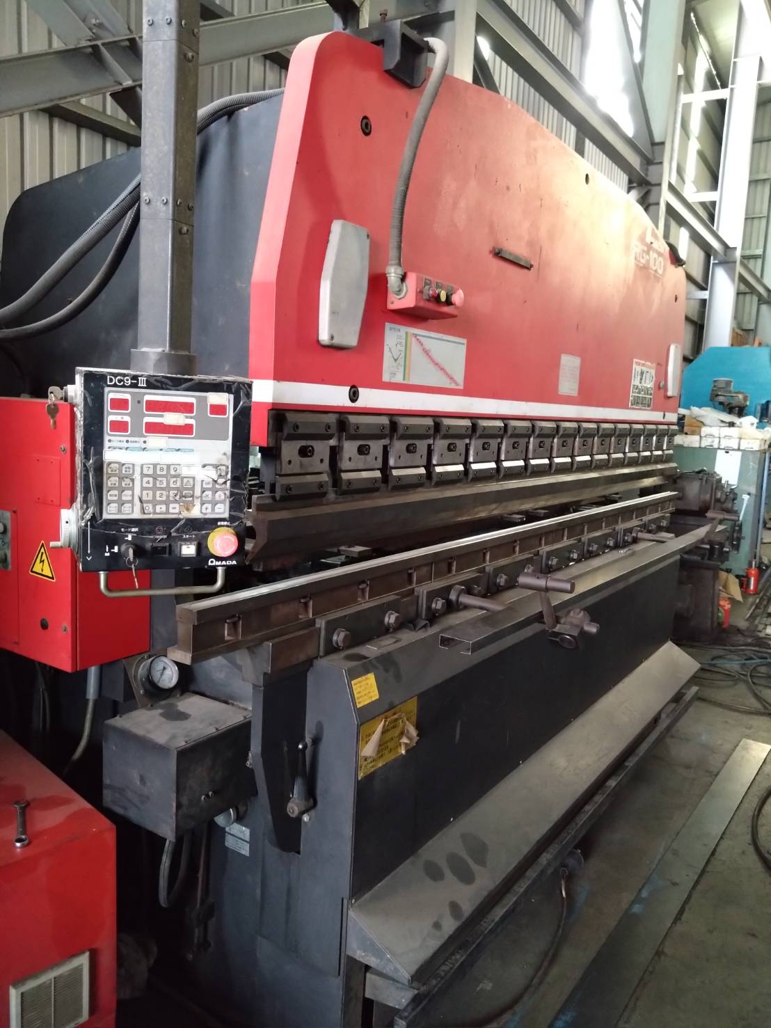 AMADA_DC9-ⅢRG100折床_長10尺出力100噸
