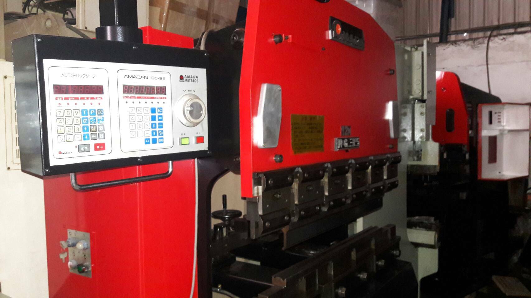 天田4尺折床雙電腦_加壓能力35噸