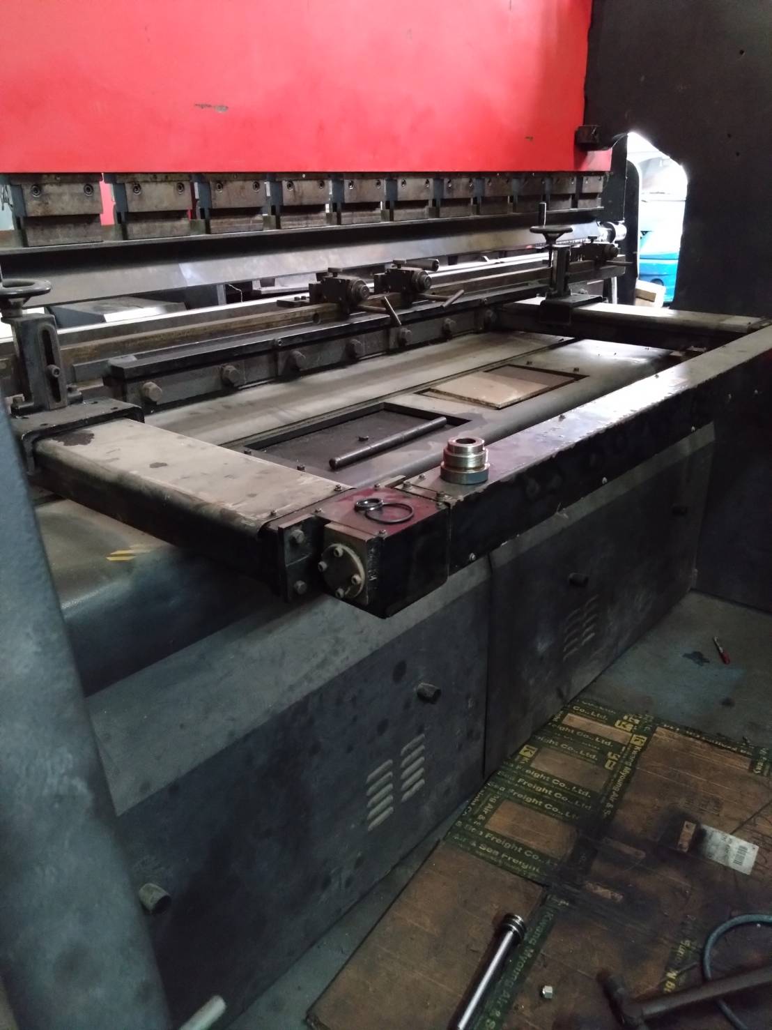 AMADA_DC9-ⅢRG100折床_長10尺出力100噸