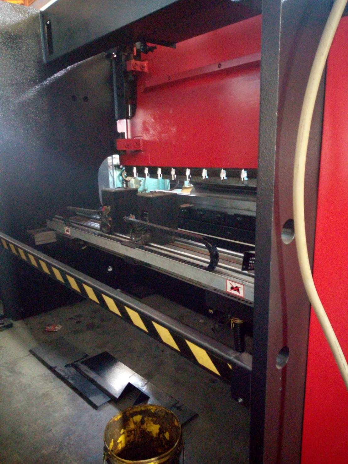AMADA_HFB-125-3CNC折床